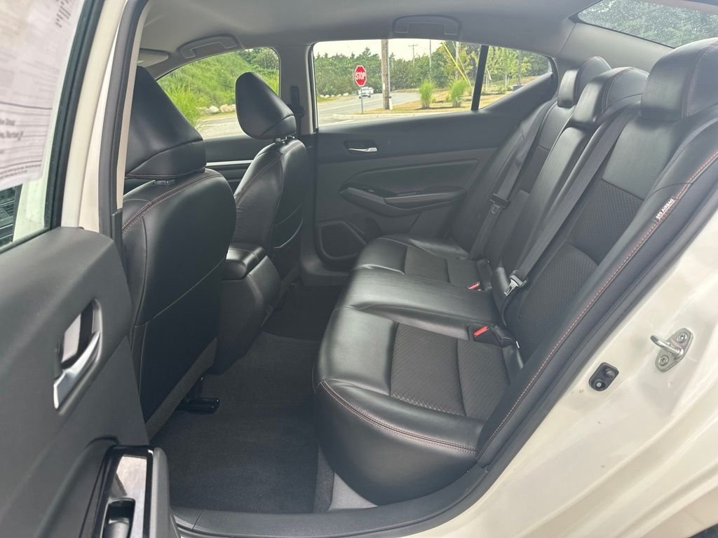 Used 2024 White Nissan 2.5 SR image 18