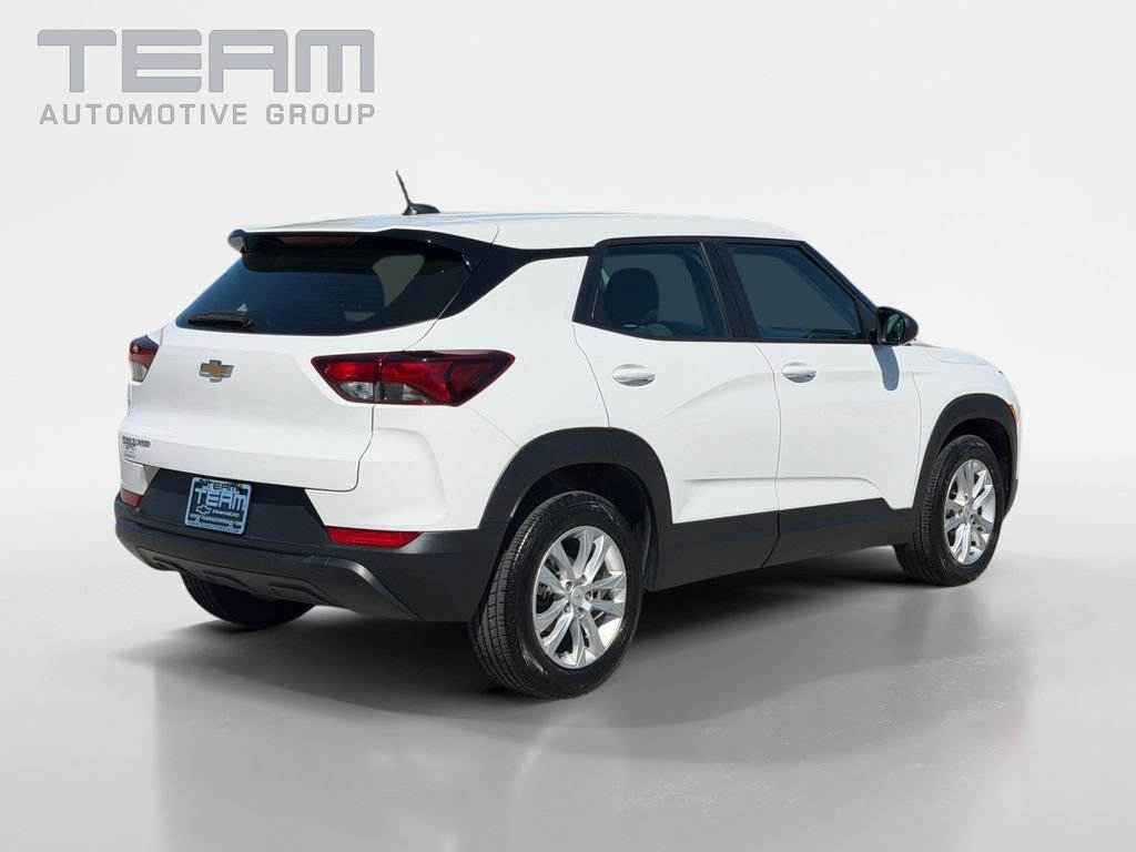 Used 2023 White Chevrolet LS image 7