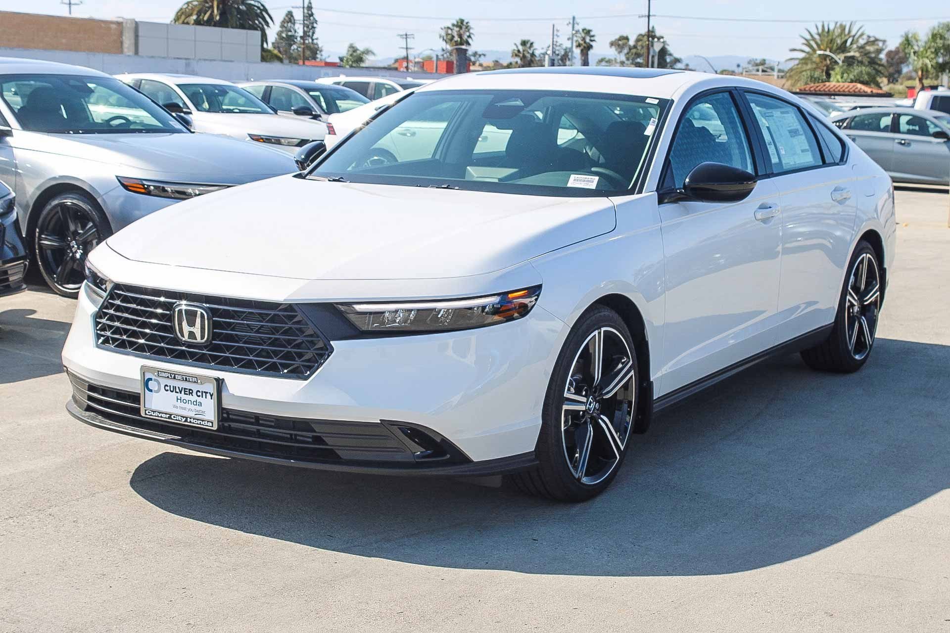 New 2026 Platinum White Pearl Honda SE image 3