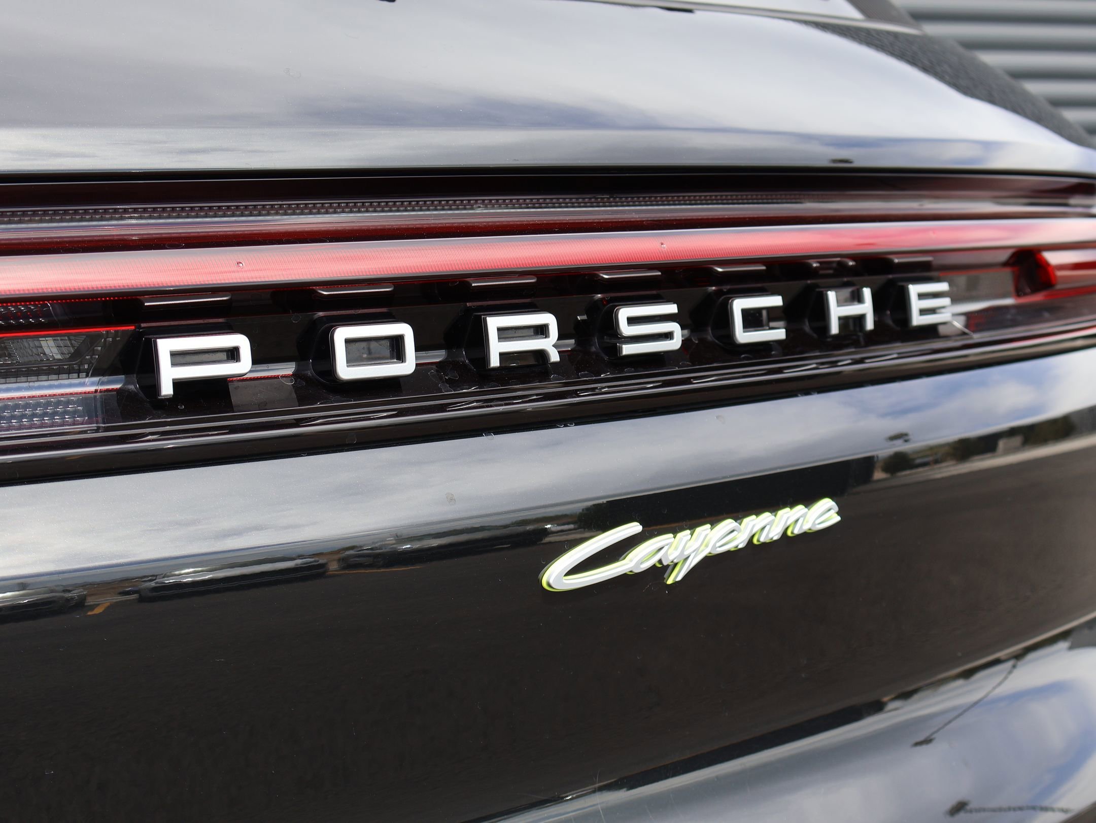 Certified Used 2025 Chromite Black Metallic Porsche E-Hybrid image 29