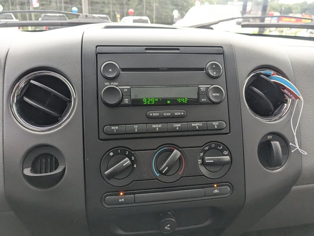 Used 2005  Ford XLT image 16