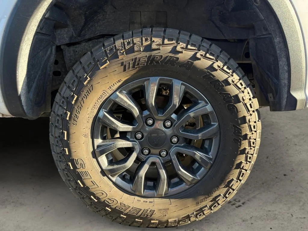 Used 2021 White Ford XLT image 20