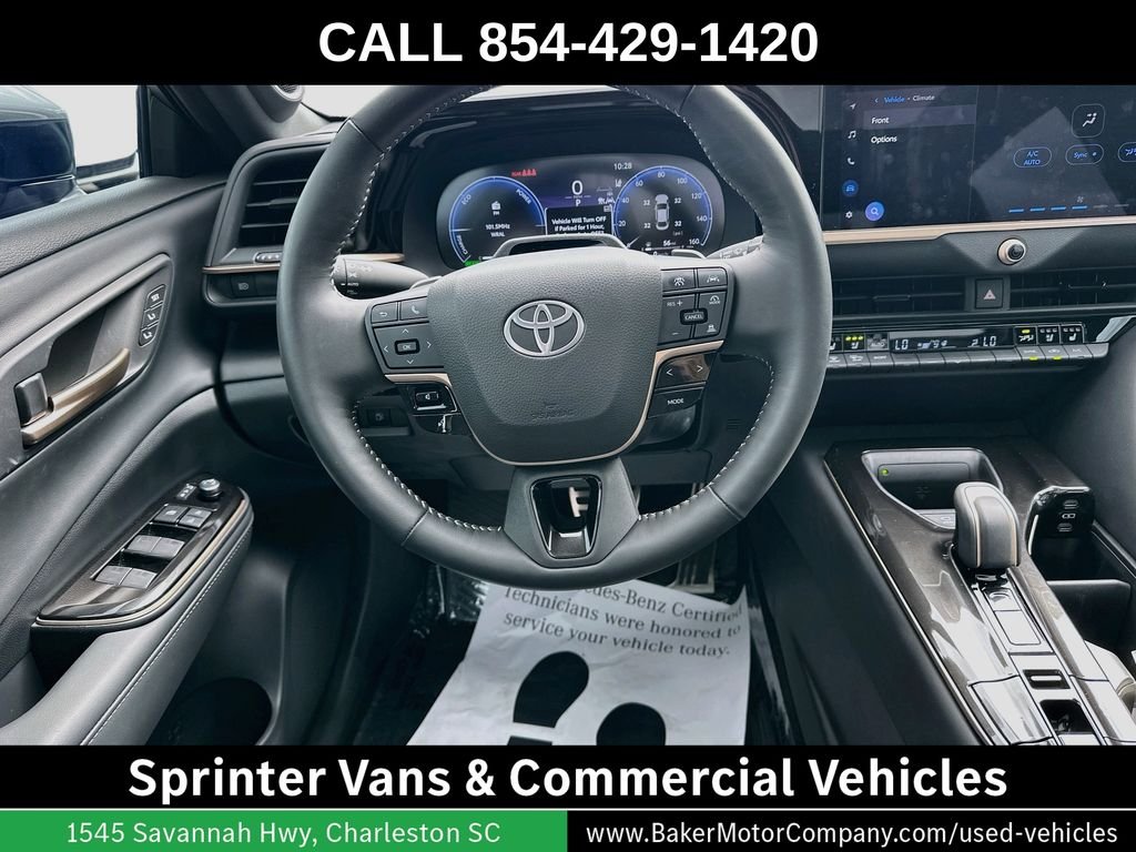 Used 2025  Toyota Platinum image 23