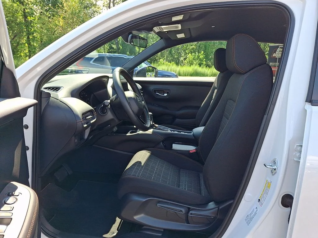 2026 Honda HR-V Sport - Photo 13