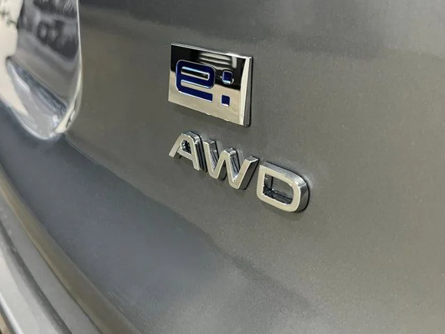 New 2026 Silver Honda Touring image 7