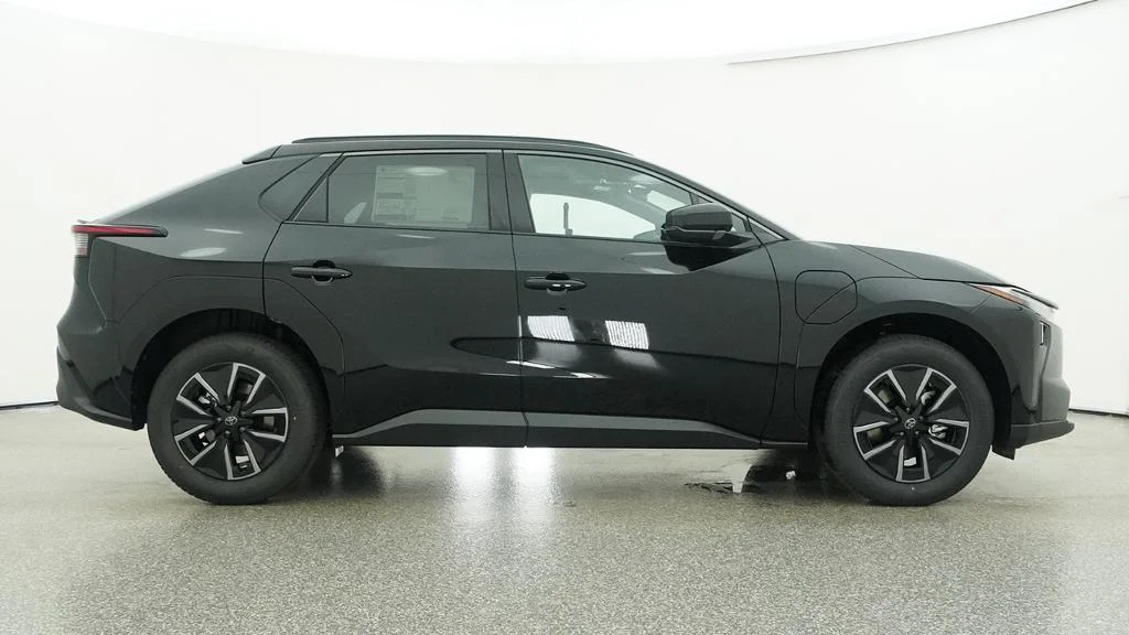 New 2026 Midnight Black Metallic Toyota XLE image 56