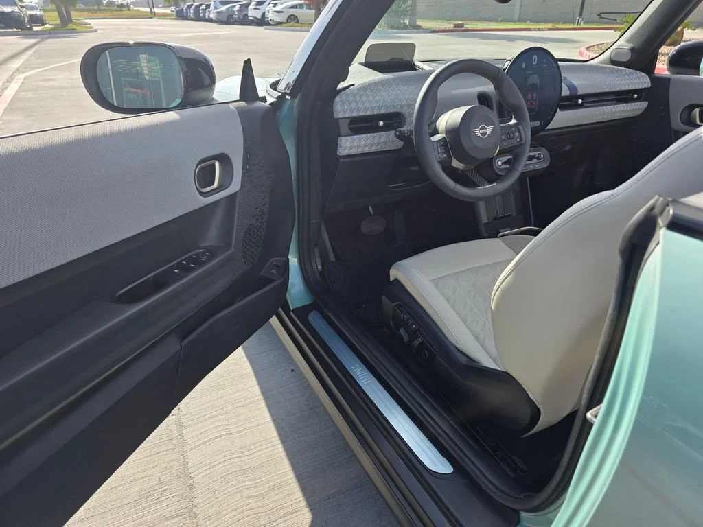 Used 2026 Green MINI Base image 12