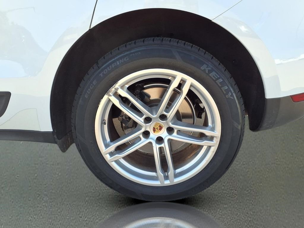 Used 2020 White Porsche Base image 22