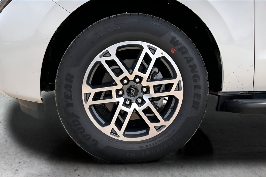 New 2026 Star White Metallic Tri-Coat Ford Active image 20