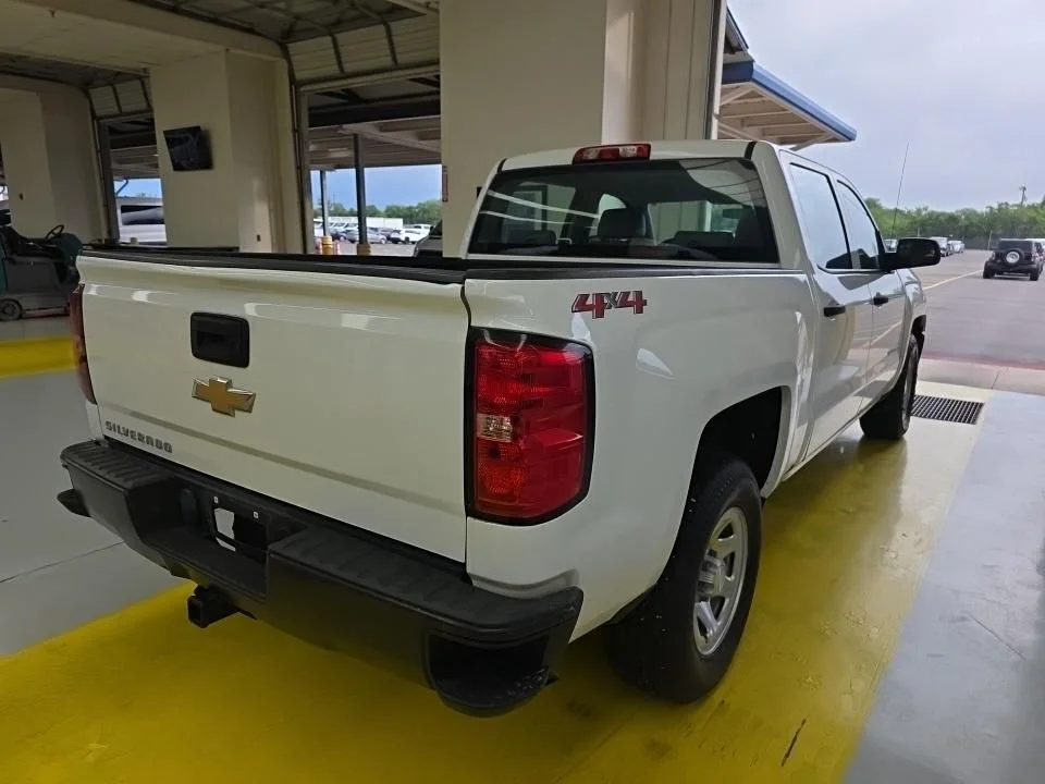 Used 2018 White Chevrolet WT image 6