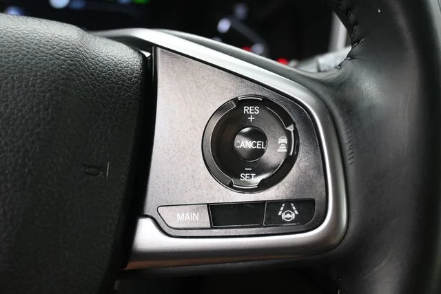 Used 2019 White Honda EX-L image 19