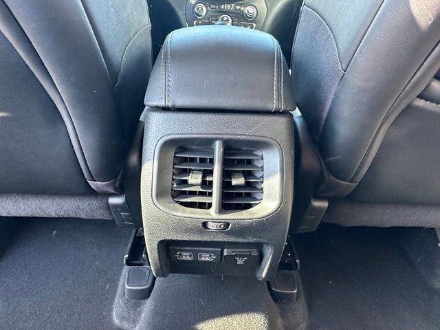 Used 2022 Gray Jeep Latitude Lux image 29