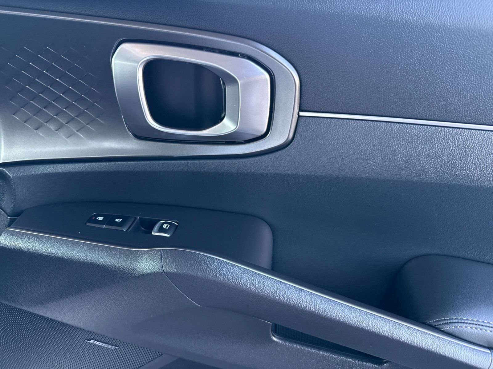 New 2026 Snow White Pearl Kia EX AWD image 20