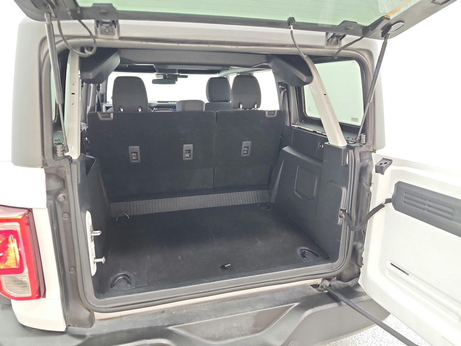 Used 2025 Oxford White Ford Big Bend image 21
