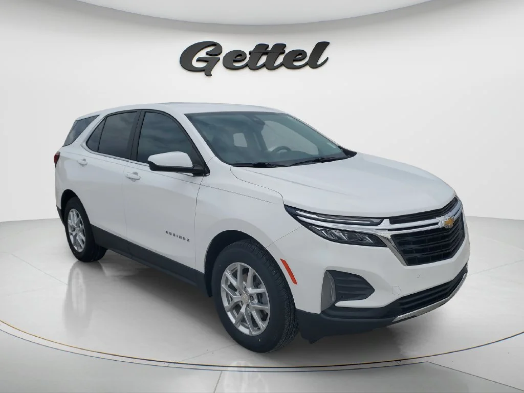 Used 2024 Summit White Chevrolet LT image 3