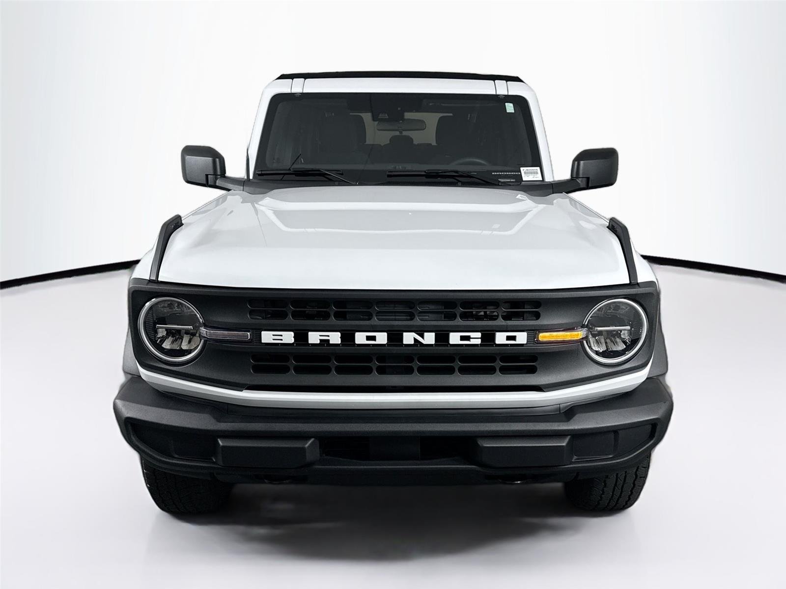 Used 2025 Oxford White Ford Base image 6