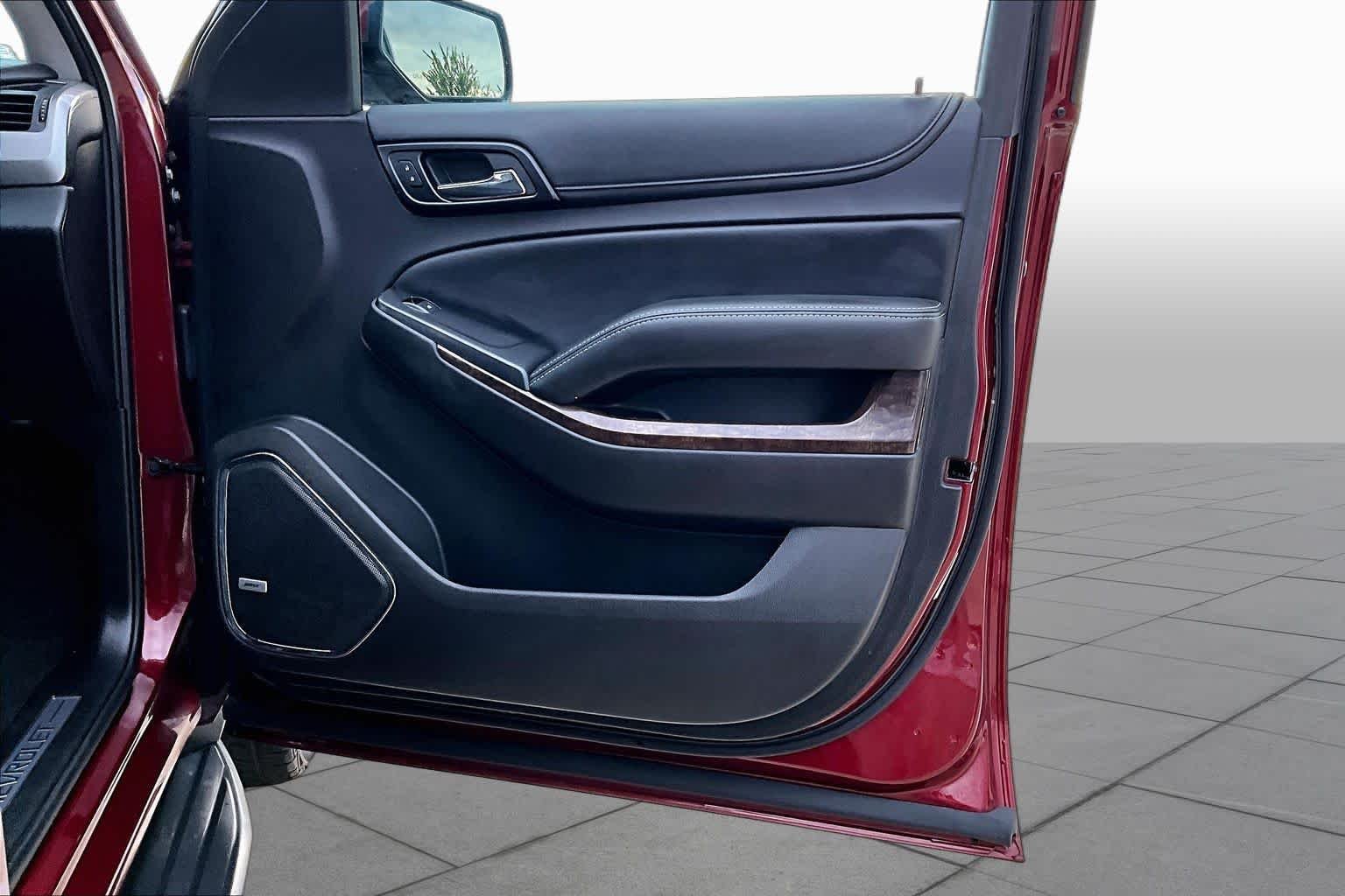 Used 2016 Siren Red Tintcoat Chevrolet LT image 20