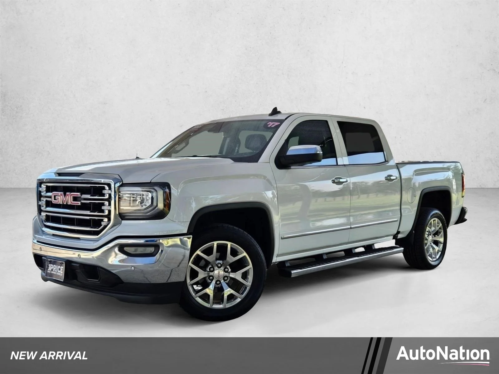 Used 2017 Summit White GMC SLT image 1