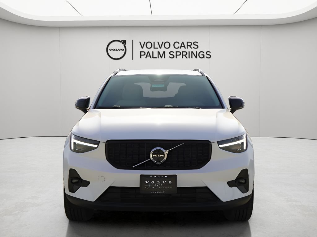 2026 Volvo XC40 Plus - Photo 5