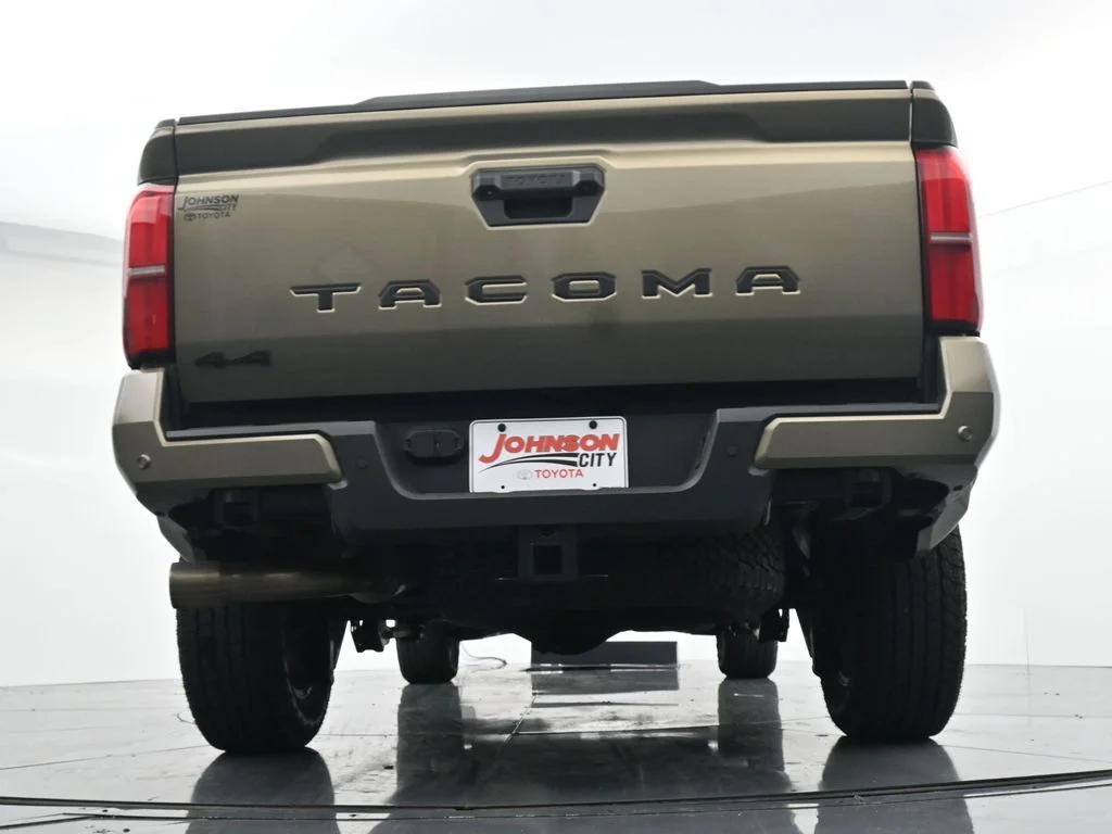 Used 2026  Toyota TRD Off-Road image 21