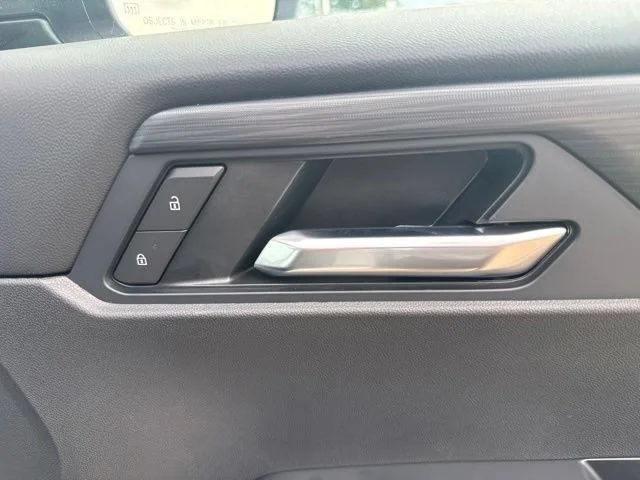 2026 GMC Acadia AT4 - Photo 17