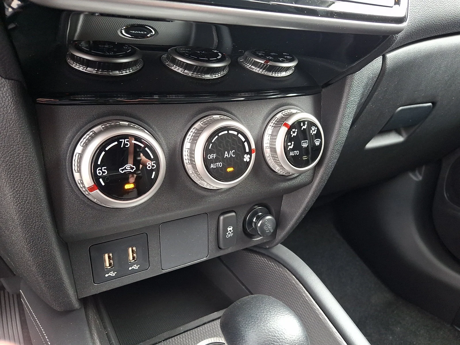 New 2026 White Mitsubishi 2.0 ES image 16