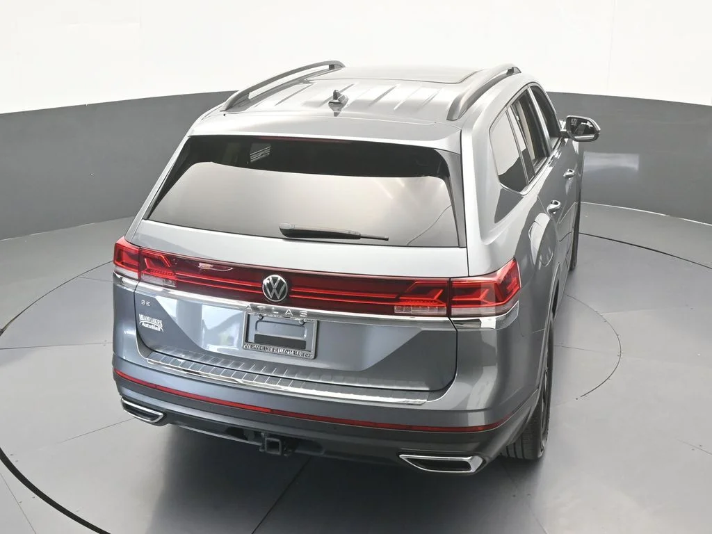 Used 2024 Platinum Gray Metallic Volkswagen 2.0T SE w/Technology image 50