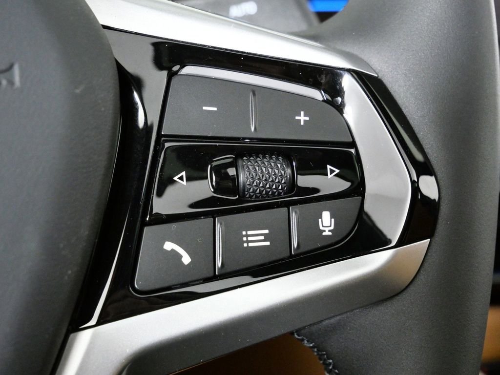 Used 2026 Black Sapphire Metallic BMW xDrive40 image 42