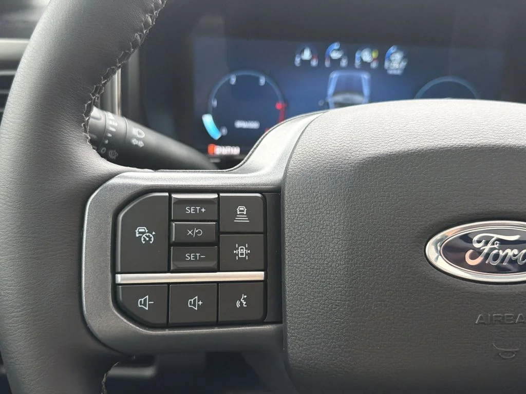 New 2026 Glacier Gray Metallic Tri-Coat Ford F-250® Lariat® image 37
