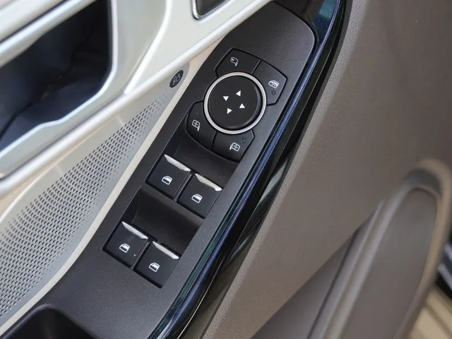 Used 2023 Black Ford Platinum image 21