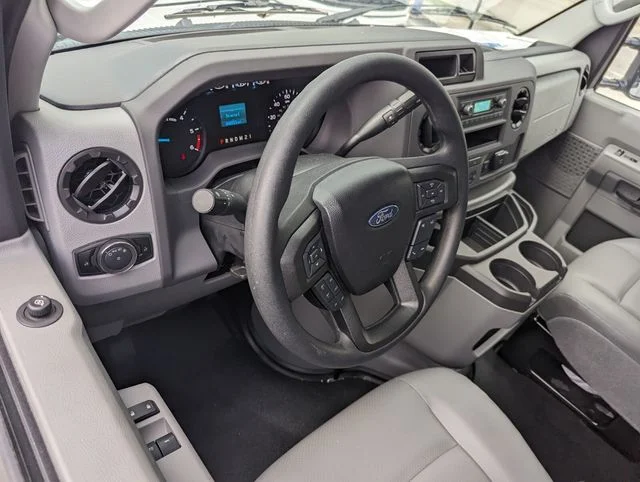 2025 Ford E-Series Cutaway Base - Photo 8