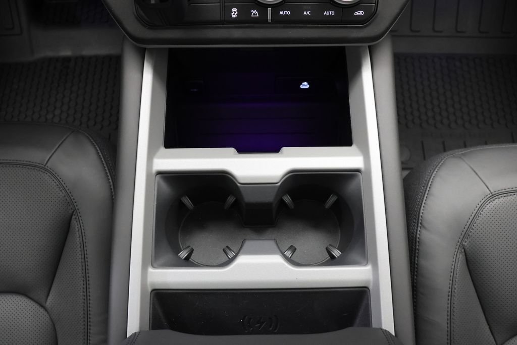 New 2026 Carpathian Grey LAND ROVER V8 image 23