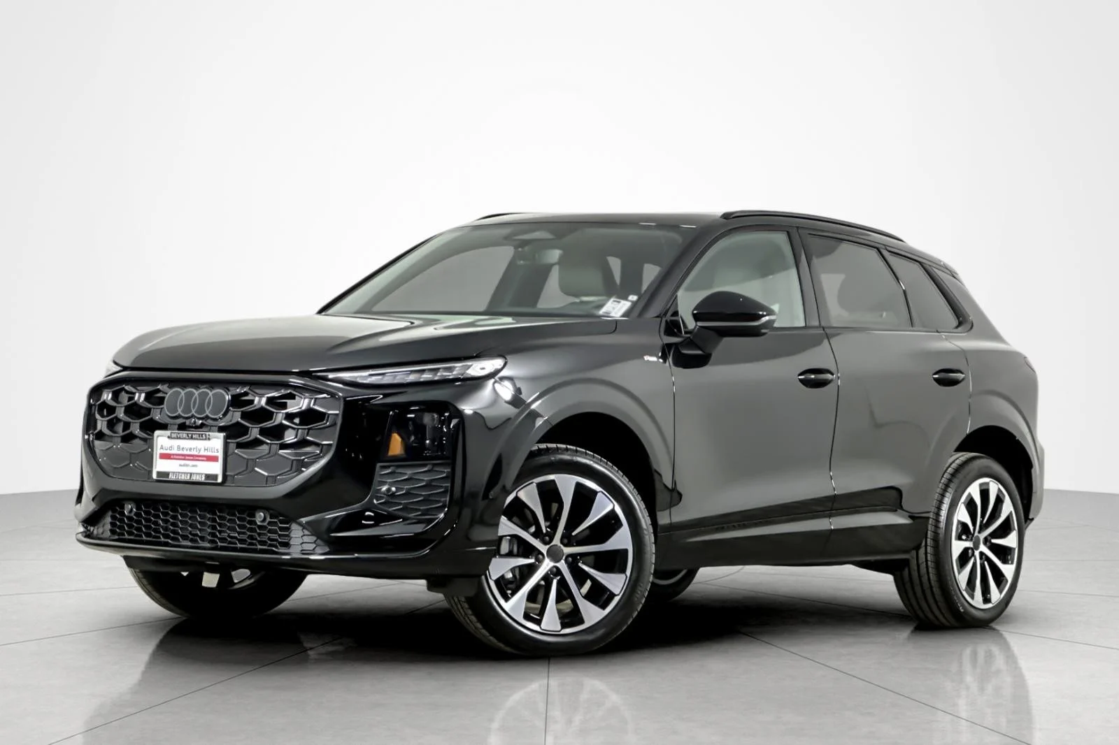 2026 Audi Q3 S line quattro's photo