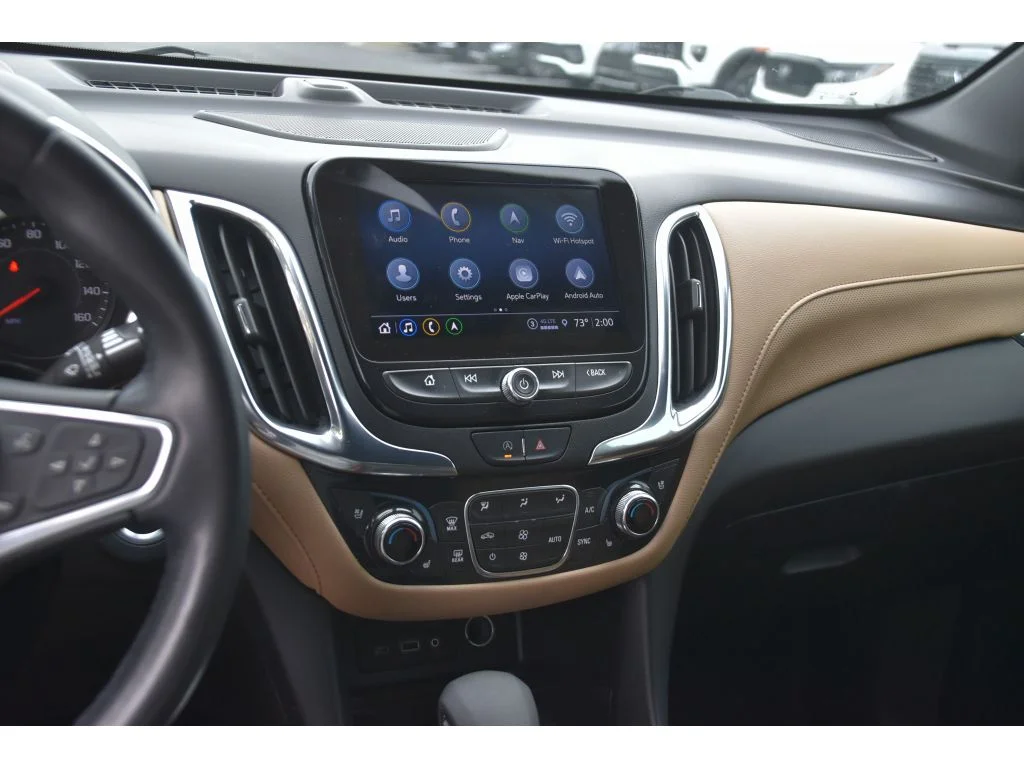 Used 2022 Iridescent Pearl Tricoat Chevrolet Premier image 19