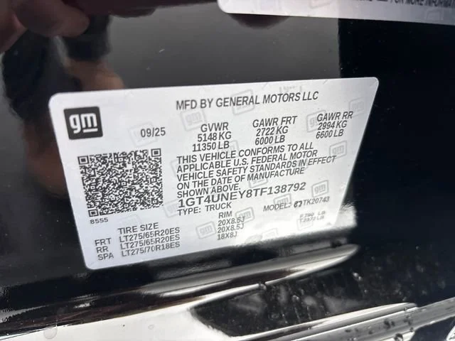 New 2026 Onyx Black GMC SLT image 33