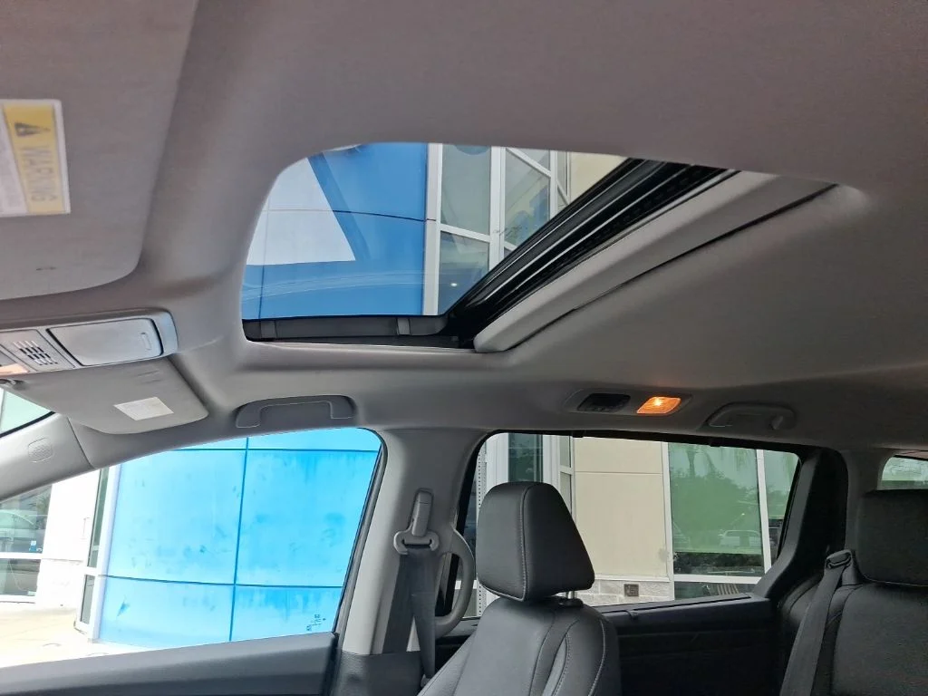 Used 2024  Honda EX-L image 19
