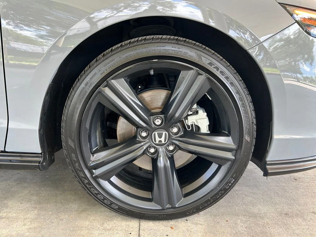 Used 2024 Silver Honda Sport-L image 20