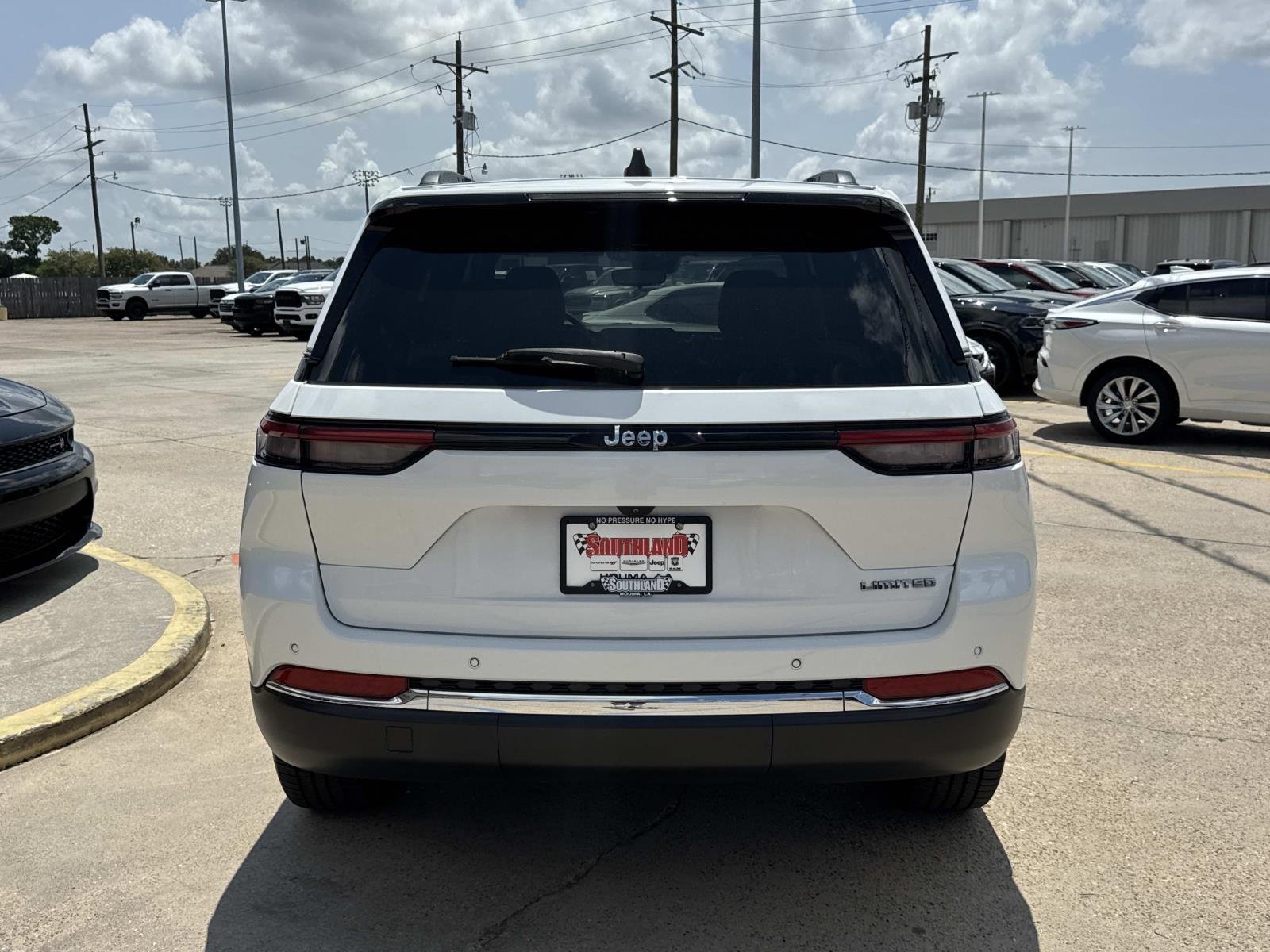 Used 2023 Bright White Clearcoat Jeep Limited image 6