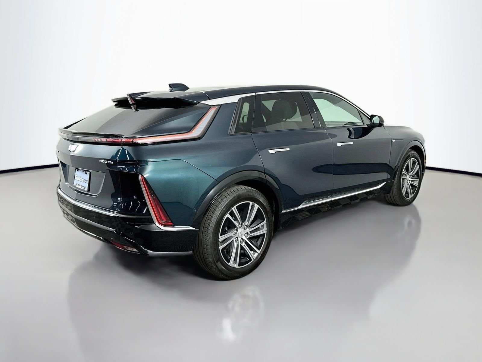 Used 2024 Emerald Lake Metallic Cadillac Luxury image 7