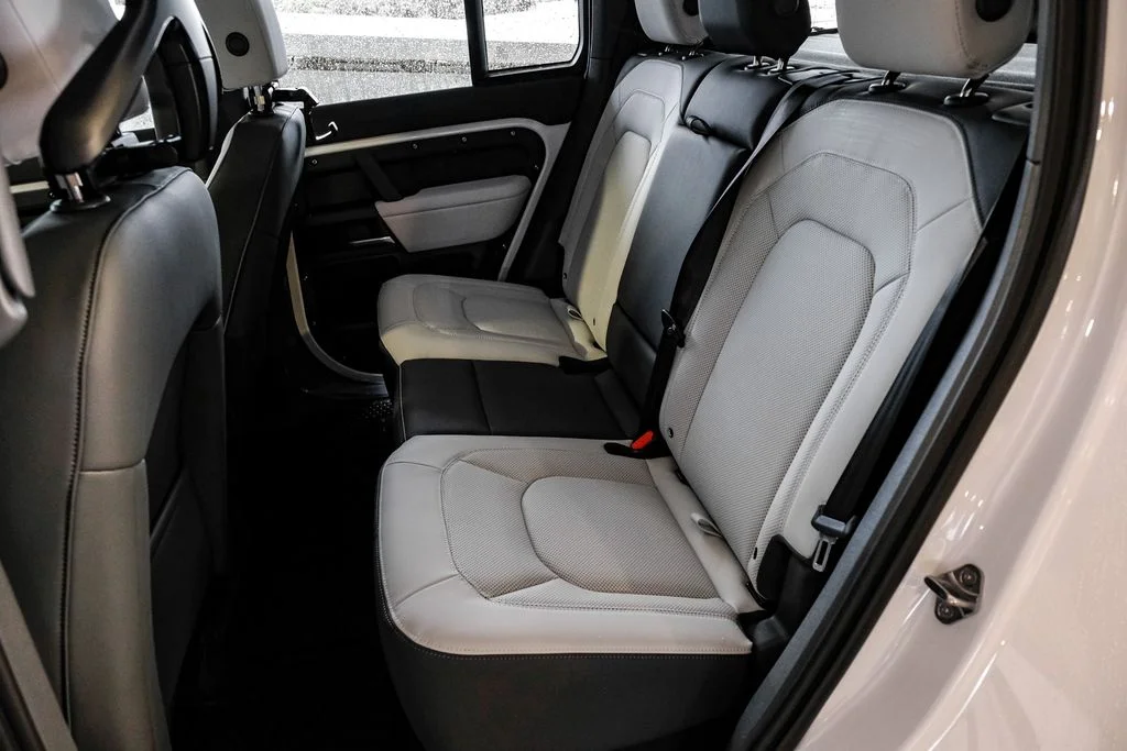 New 2026 Borasco Grey Metallic Land Rover S image 27