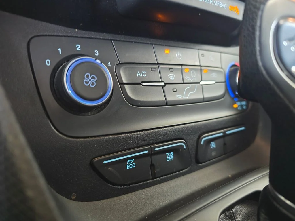 Used 2023 White Ford XL image 30