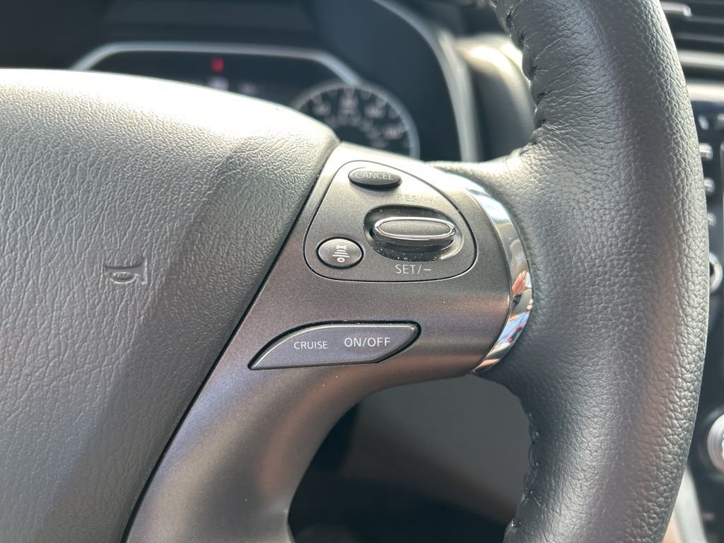 Used 2024 Silver Nissan SL image 28