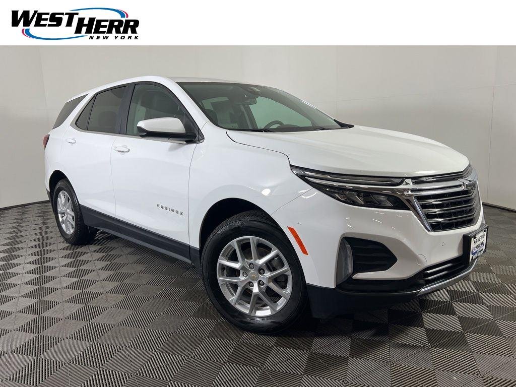 Used 2024 Summit White Chevrolet LT image 1