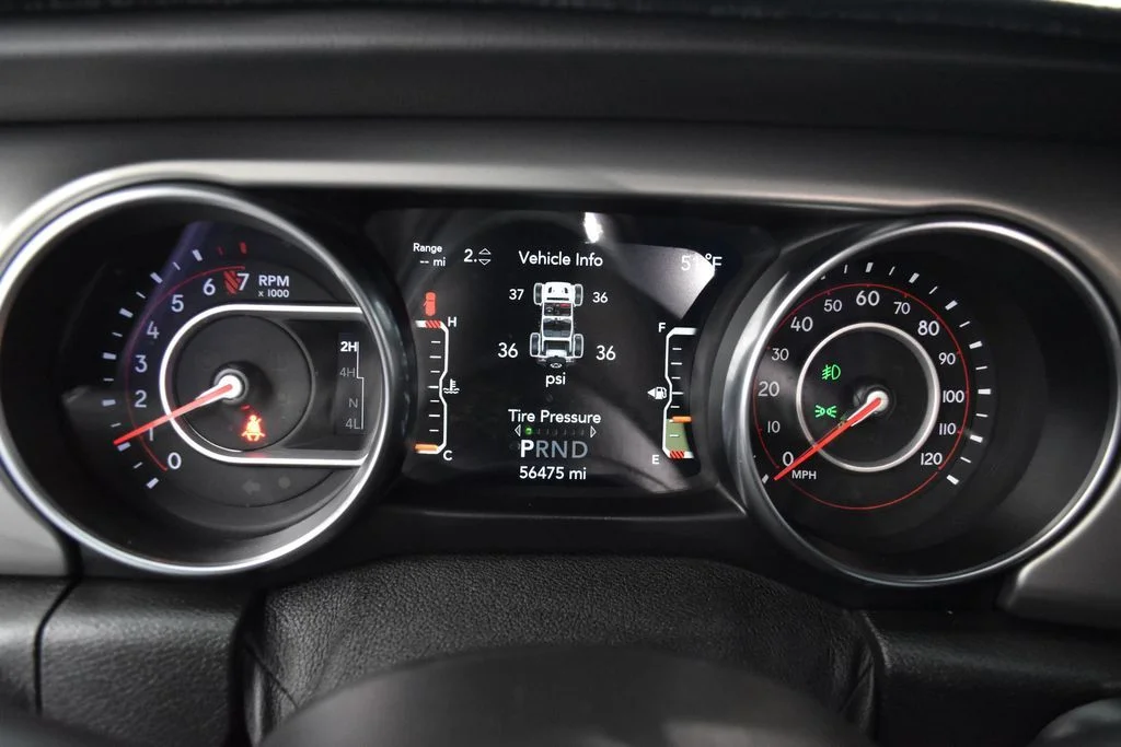 Used 2021 White Jeep Unlimited Rubicon image 12