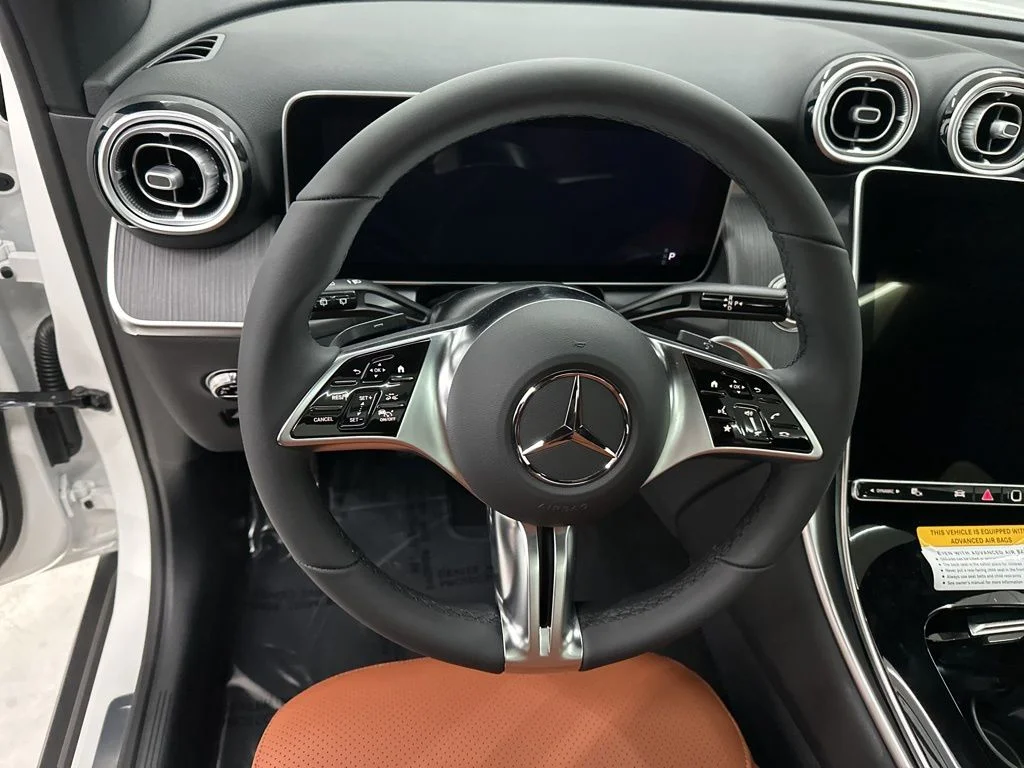 Used 2026 White Mercedes-Benz GLC 300 image 10