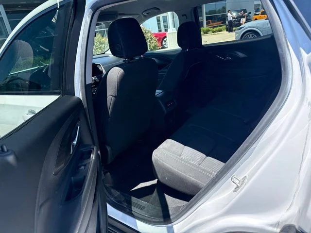 Used 2022 White GMC SLE image 10