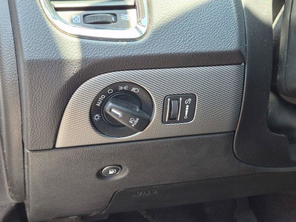 Used 2018 White Dodge GT image 17