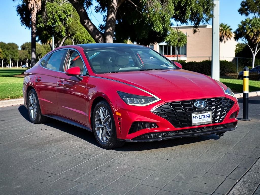Used 2020 Red Hyundai SEL image 4