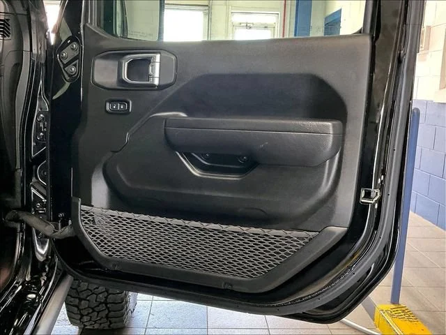 Used 2026 Black Clearcoat Jeep Rubicon image 11