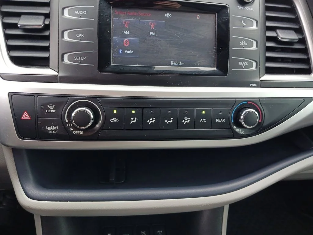 Used 2017 Gray Toyota LE image 23